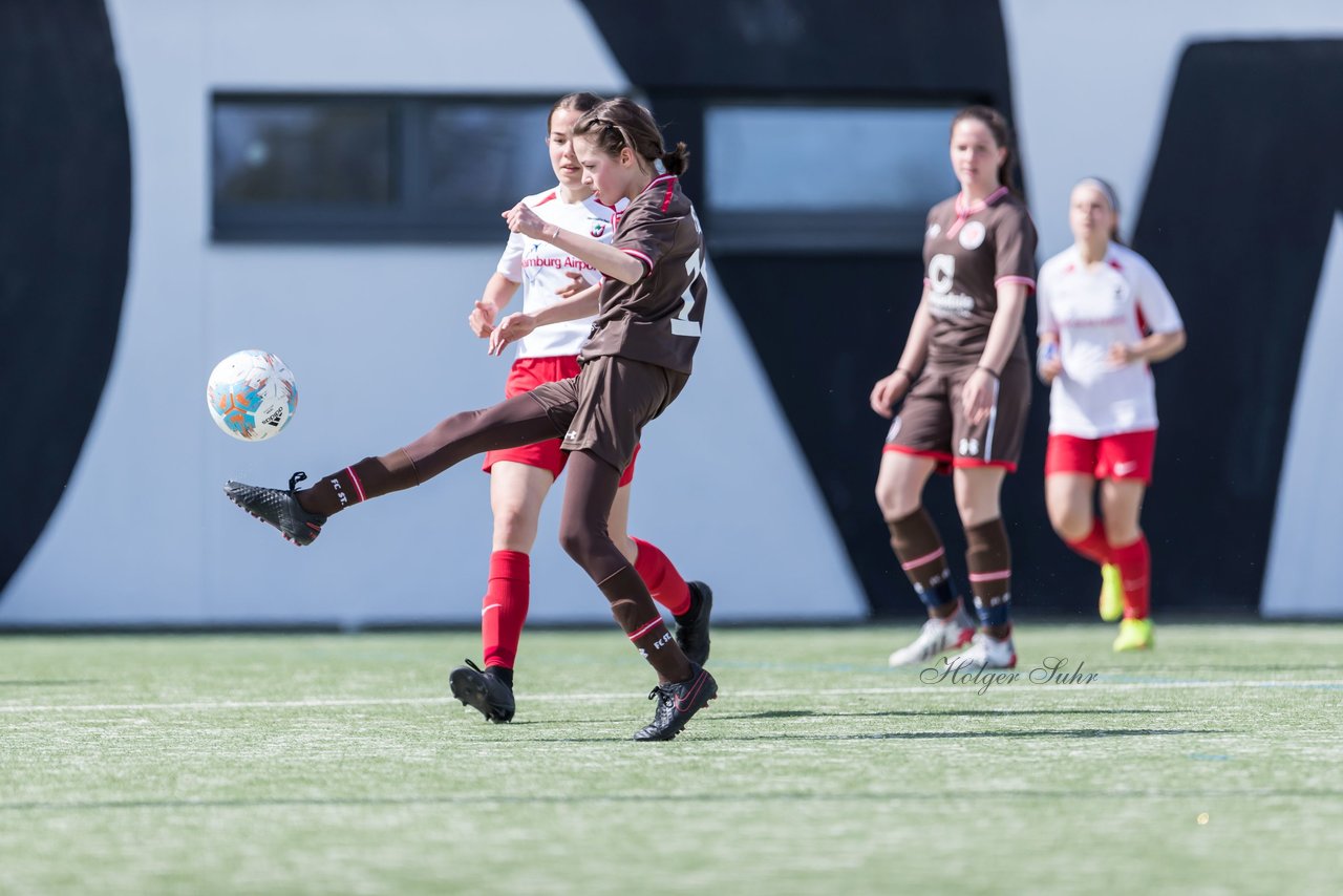 Bild 178 - wBJ St. Pauli - Walddoerfer : Ergebnis: 1:11